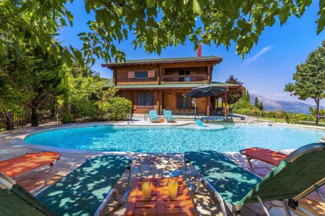 House and pool 