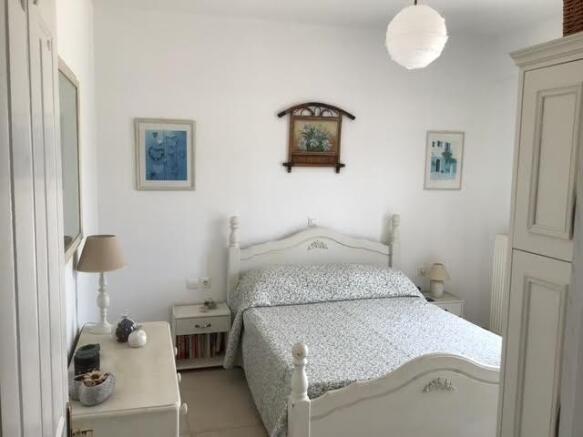 bedroom2
