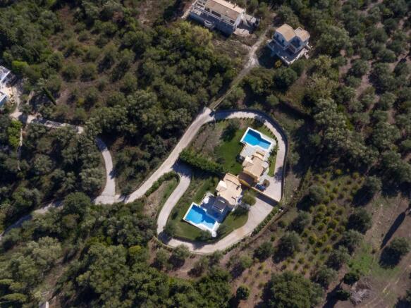 Drone of both houses