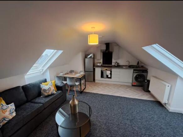 Lounge/Kitchen