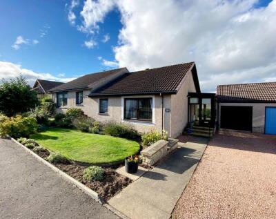 124 Robertson Road Cupar KY15 5YS