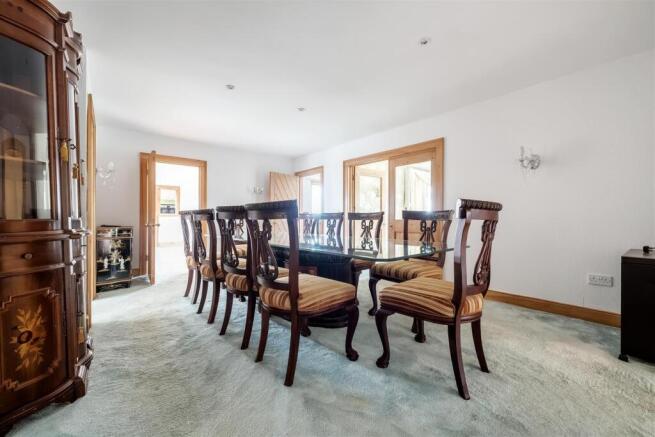 Dining room.jpg