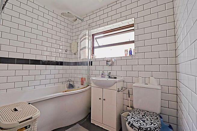 Downstairs bathroom 