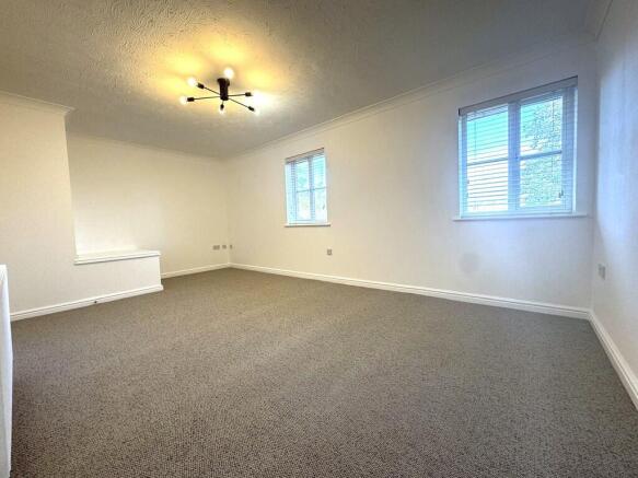 f2bd09a3-25c5-463...