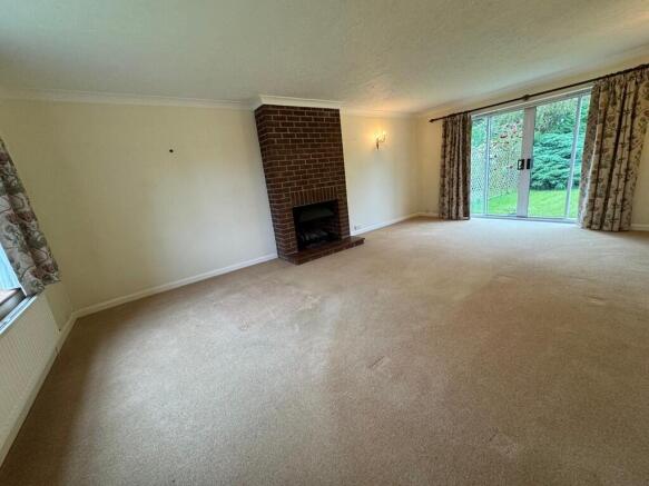 4e79476b-3a52-46e...