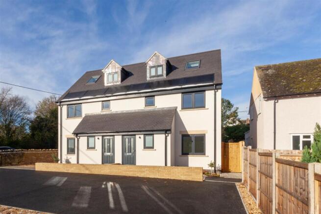 16b Combe Road, Stonefield.jpg