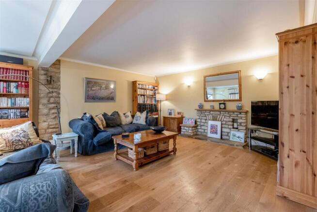 sitting room.jpg