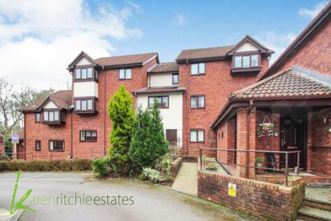 Greenmount Court, Heaton