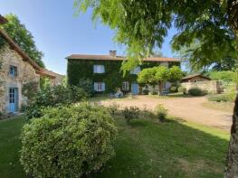 Photo of Aquitaine, Dordogne, Busserolles