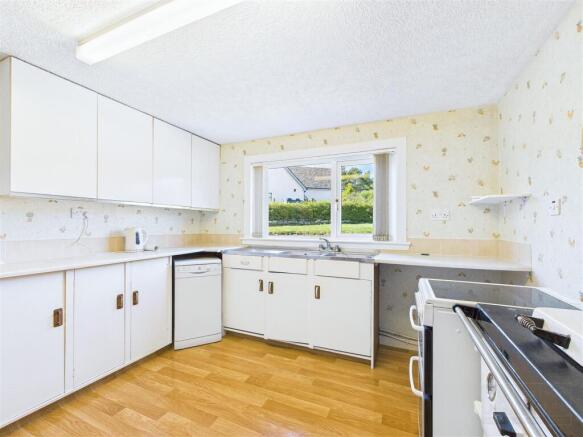 Kitchen / Dining