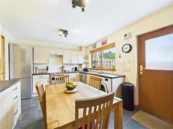 Kitchen / Dining