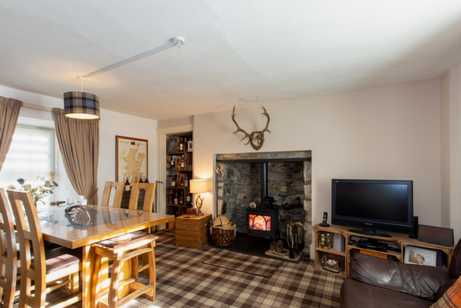 Sitting Room & Dining Area