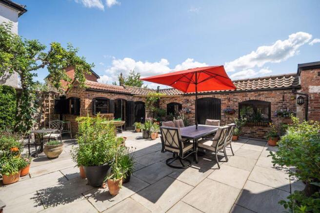 Courtyard Garden