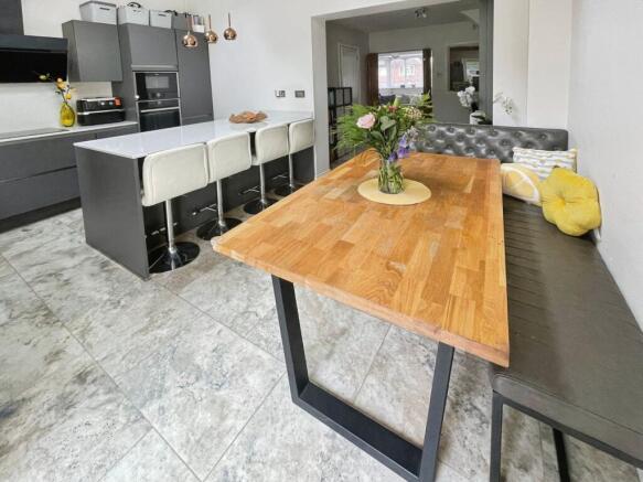 Kitchen/Dining Room