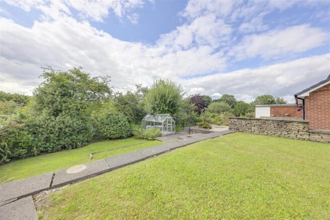 Side & Rear Garden