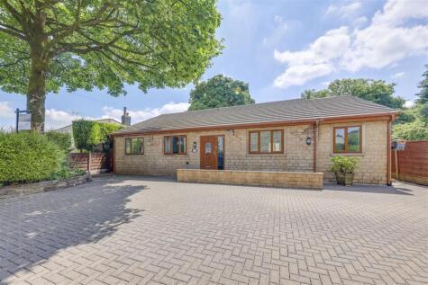 Lyndale Avenue, Haslingden, Rossendale - Fully Adapted 4 Bed Bungalow