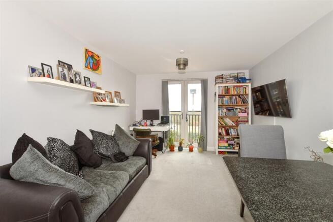 Lounge/Kitchen/ Dining Area