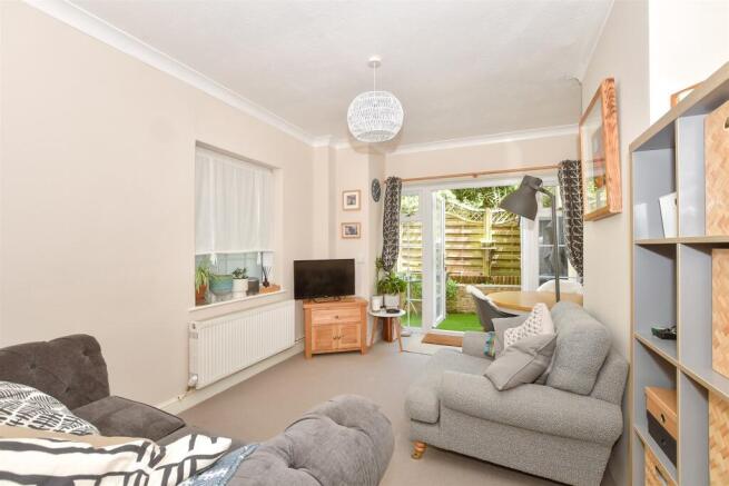 Lounge/ Dining Room