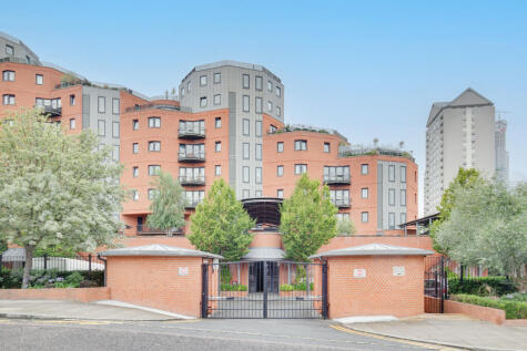 Arnhem Place, London, E14