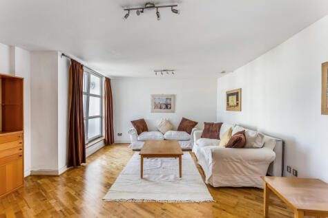 Manchester Road, London, E14