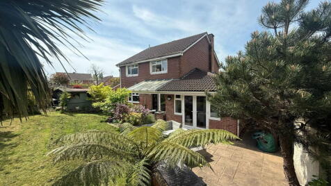 Woodside Close, Ivybridge, PL21 0UE