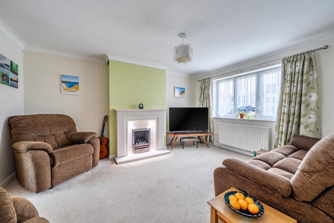 1393372-6-69401d5...