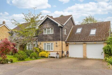 Newlands Park, Copthorne, RH10