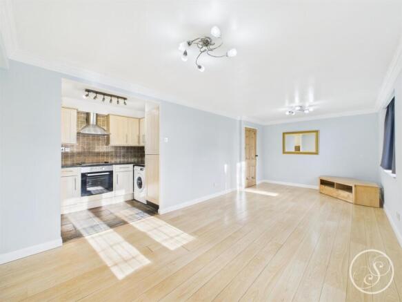KITCHEN/LIVING AREA