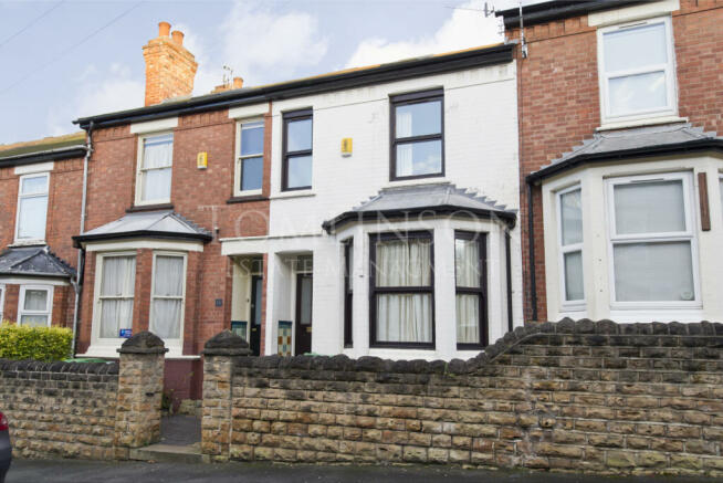 6 Bedroom Semi-Detached House - HMO