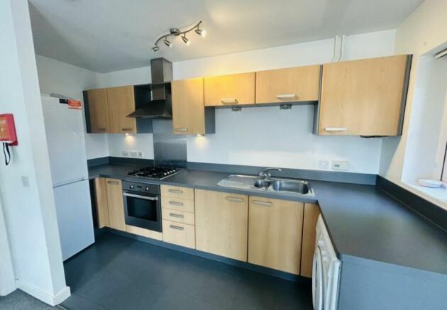 3 Bedroom Flat - HMO