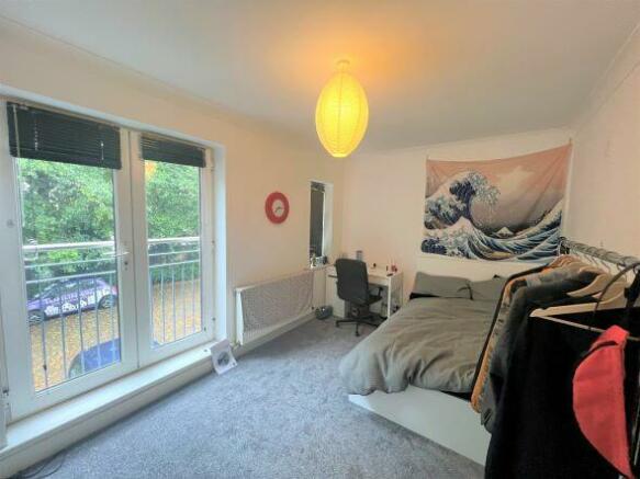 4 Bedroom town house - HMO