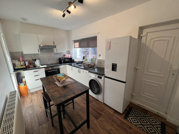 2 Bed End Terrace - Student