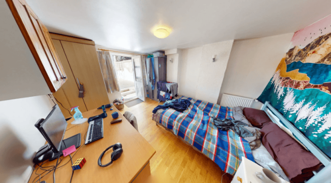 6 Bedroom detached house - HMO