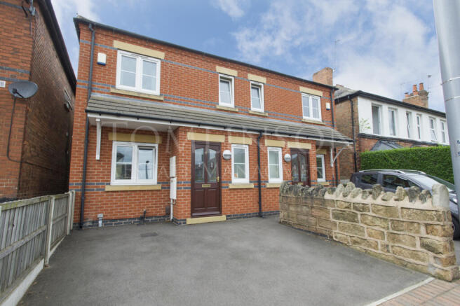 4 Bedroom semi-detached house - HMO