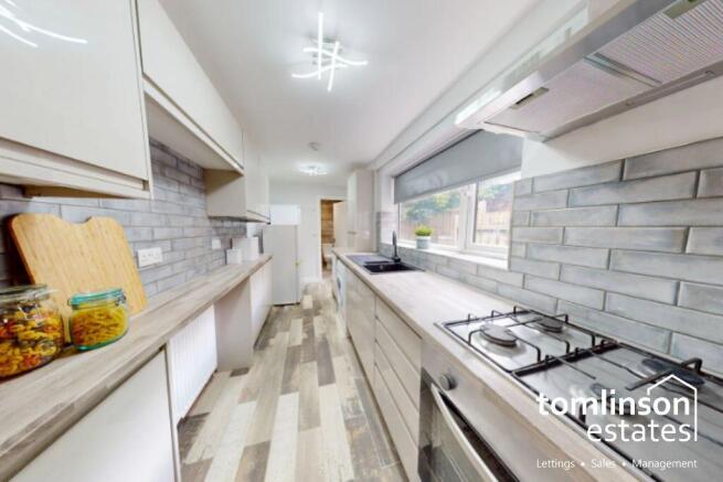 5 Bedroom Terrace - HMO