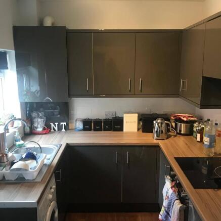 3 Bedroom semi-detached house - HMO