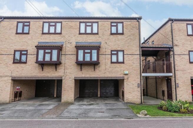 2 Bedroom first floor flat