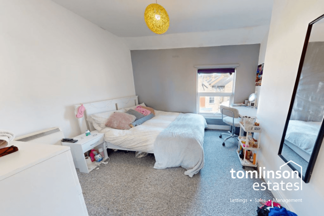 4 Bedroom Terraced House (HMO)