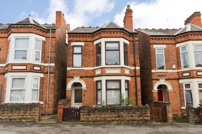 5 Bedroom detached house - HMO