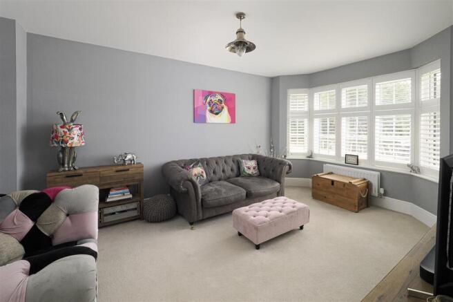 Living Room.jpg