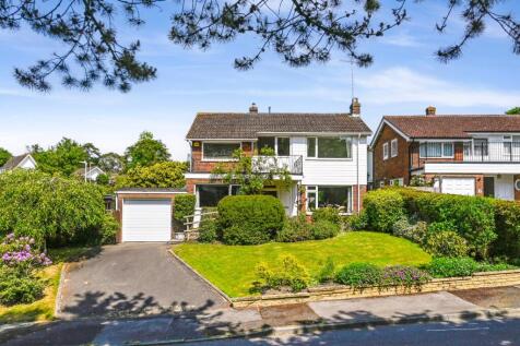 Lawn Close, Tenterden, Kent, TN30