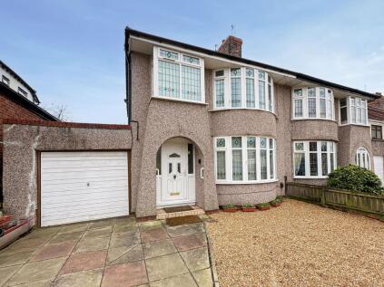 Elmswood Road, Liverpool, L17