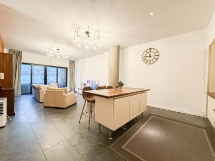 Cheapside, Cable House, L2