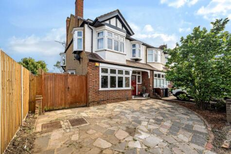 Oakway, Raynes Park, London, SW20