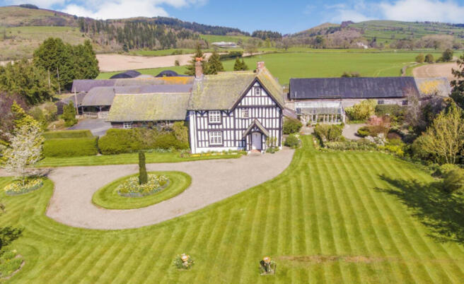 Stunning 6-Bedroom Tudor-Style Home in Bishops Ca