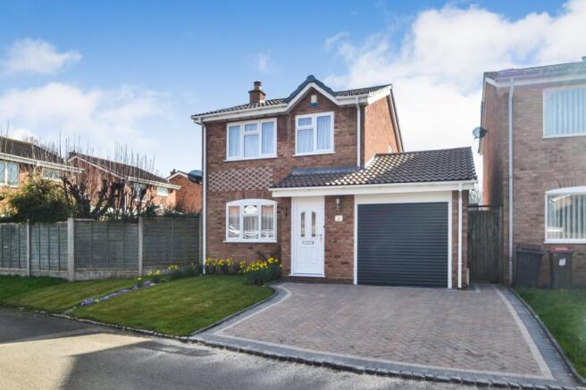 Three Bedroom Detached property in Leegomery.