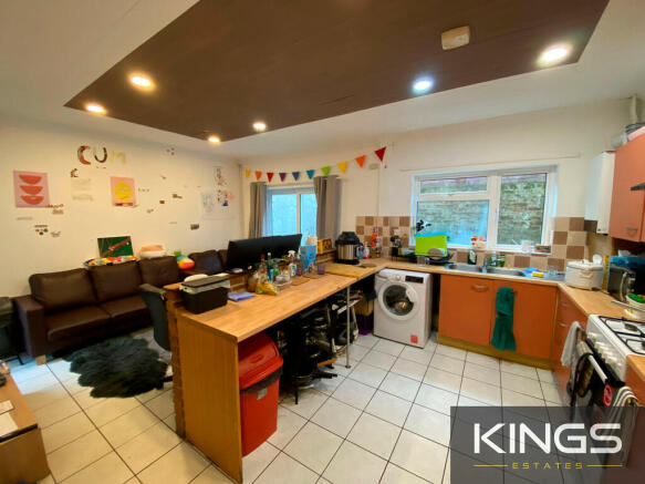 11 Earls Road (1)...
