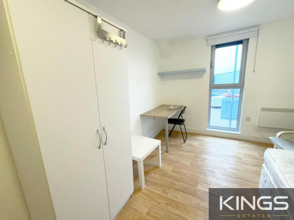 Flat 14 Blue Box ...