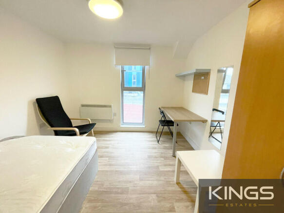 Flat 24 Blue Box ...