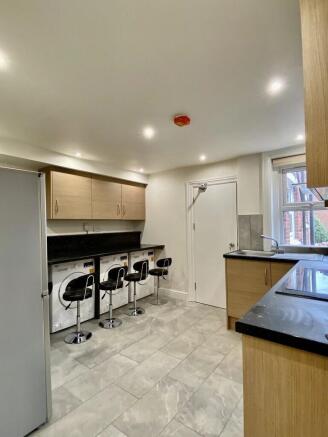 KITCHEN 2